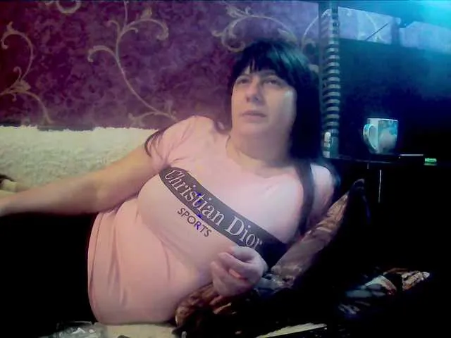 Live sex webcam photo for Olessya222 #272449708