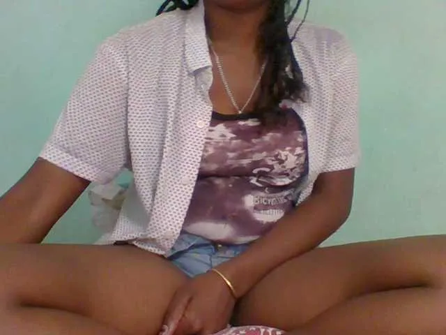 Live sex webcam photo for Olga34 #291037607