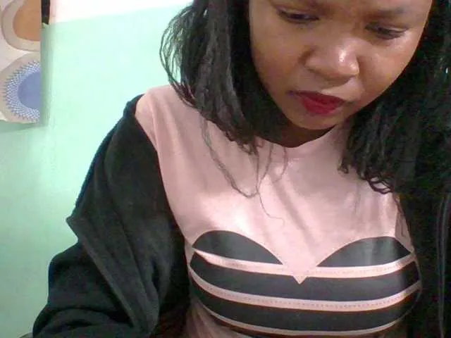 Live sex webcam photo for Olga34 #291543507