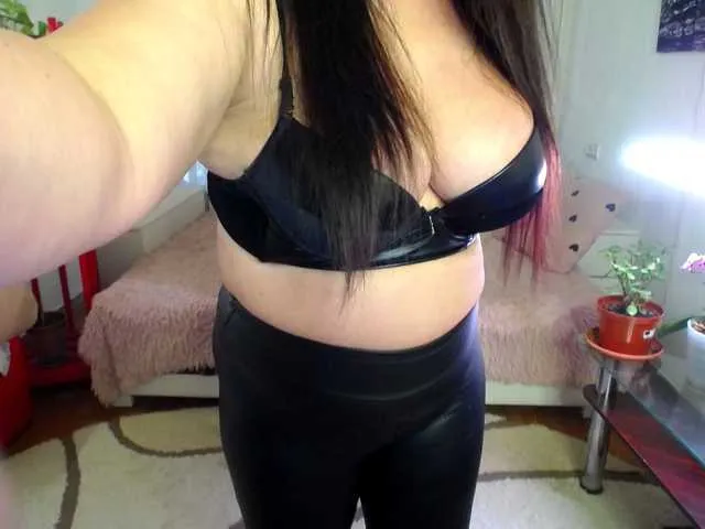 Live sex webcam photo for OlgaSaphire #290552870