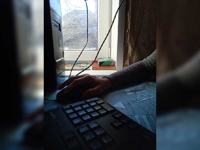 Live sex webcam photo for Olik-Pisa #277070527