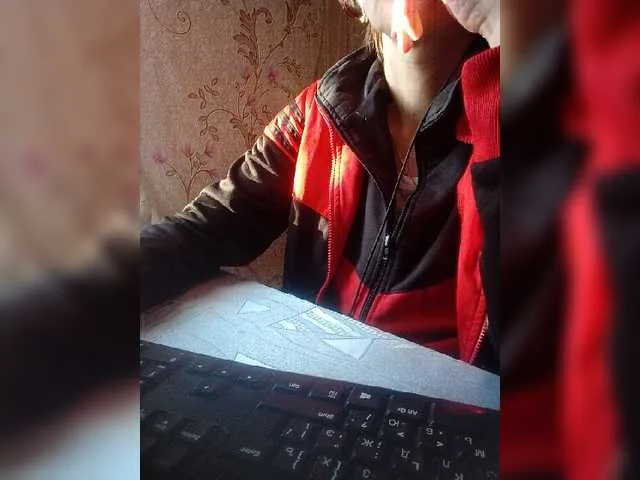 Live sex webcam photo for Olik-Pisa #277171091