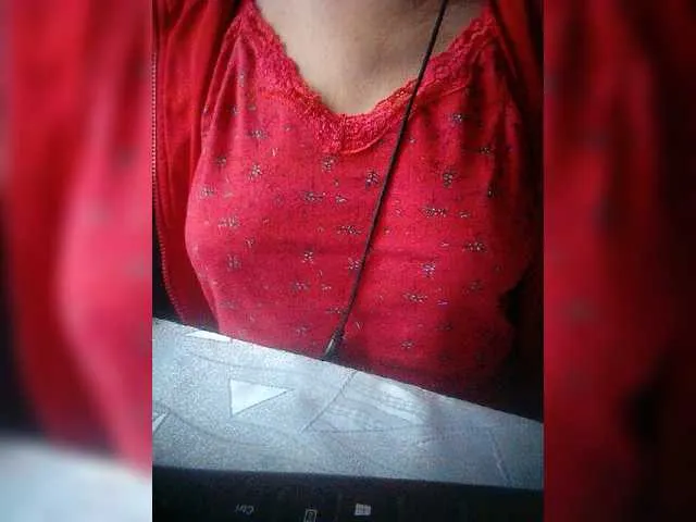Live sex webcam photo for Olik-Pisa #277214161
