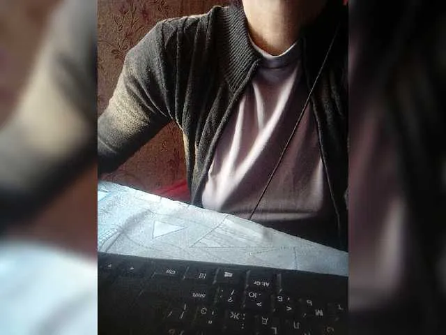 Live sex webcam photo for Olik-Pisa #277242501