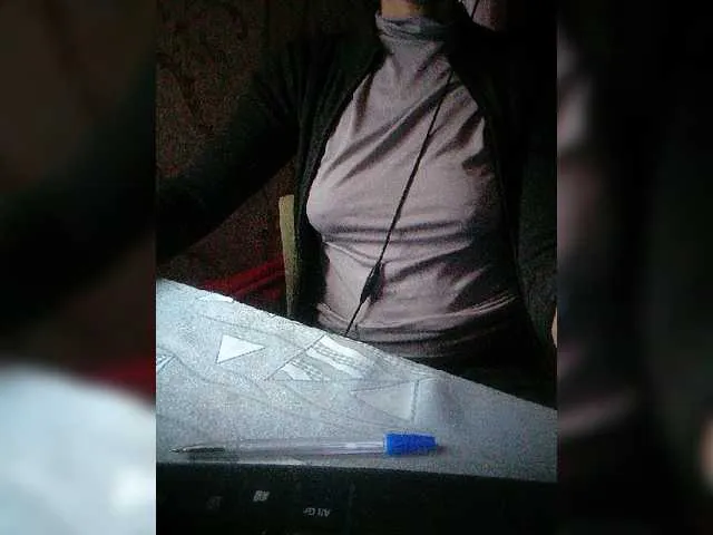 Live sex webcam photo for Olik-Pisa #277250328