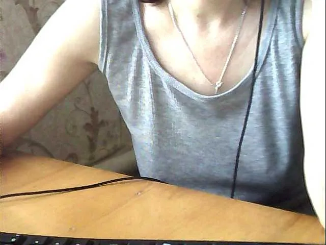 Live sex webcam photo for Olik-Pisa #278184351