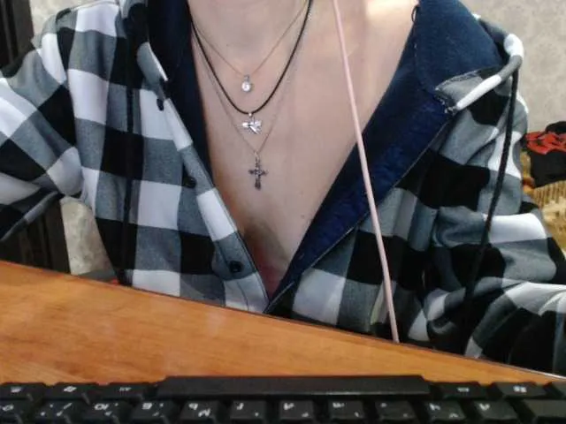 Live sex webcam photo for Olik-Pisa #292100934