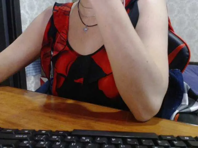 Live sex webcam photo for Olik-Pisa #292247737