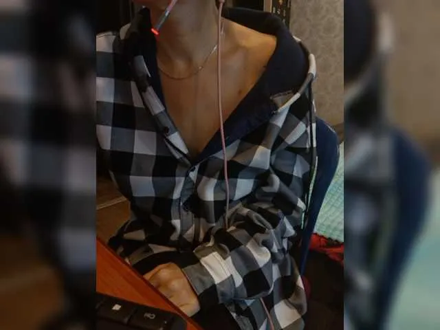 Live sex webcam photo for Olik-Pisa #294367299