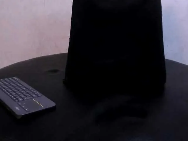 Live sex webcam photo for Oliver-mejia #277714095