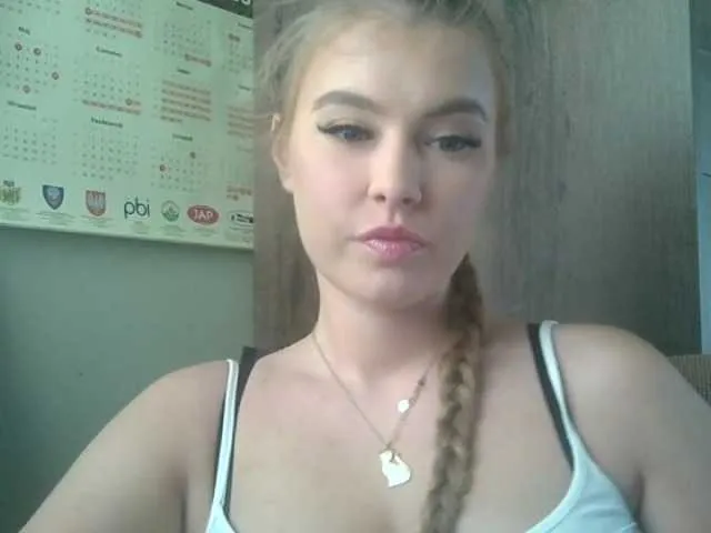 Live sex webcam photo for OliviaDoll #278280115