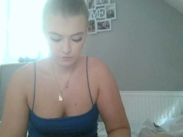 Live sex webcam photo for OliviaDoll #287761465