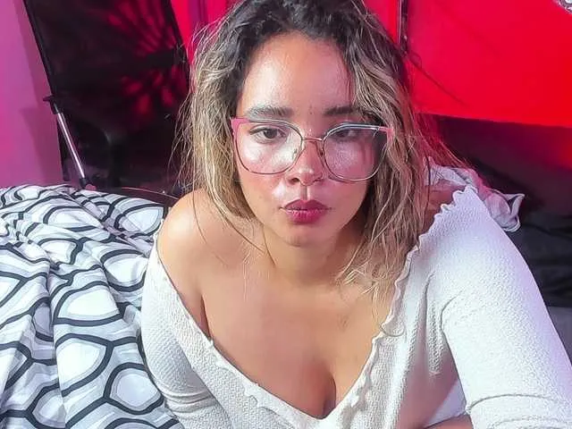 Live sex webcam photo for OliviaFox #290804176