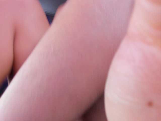 Live sex webcam photo for OliviaFox #291311639