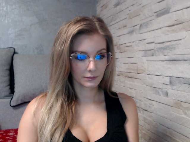 Live sex webcam photo for OliviaTasty #277276697