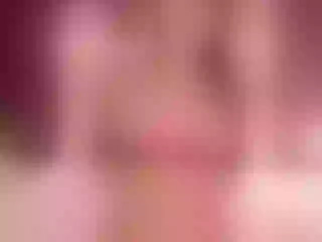 Live sex webcam photo for OliviiaMiller #275741516