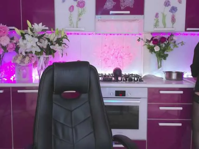 Live sex webcam photo for Olivija2020 #292225261