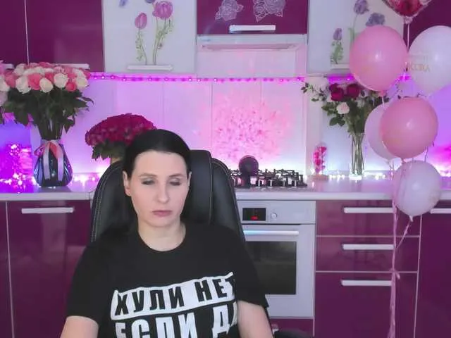 Live sex webcam photo for Olivija2020 #292318840