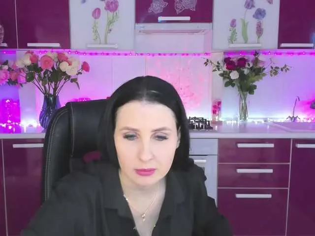 Live sex webcam photo for Olivija2020 #292337131