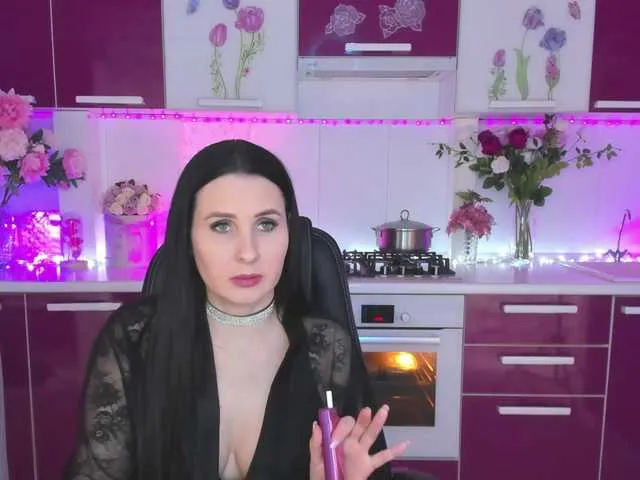 Live sex webcam photo for Olivija2020 #292366215