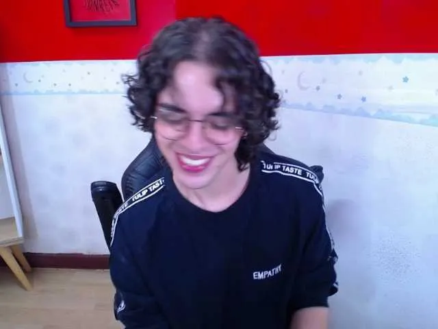Live sex webcam photo for OmanWills #277218590