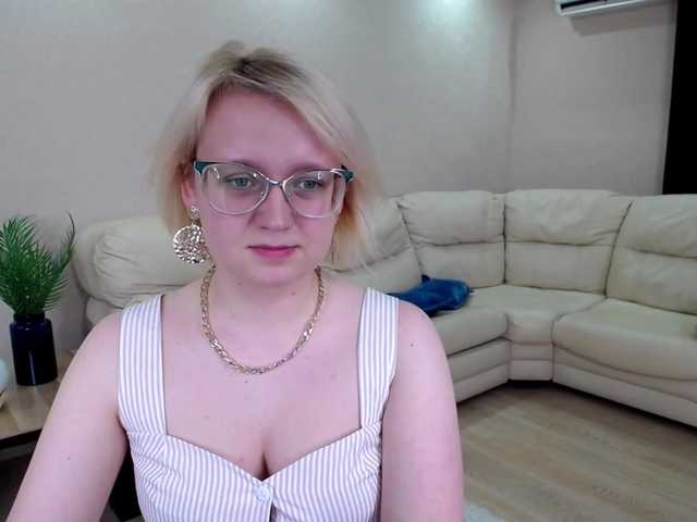 Live sex webcam photo for OneLoveDream #273841946