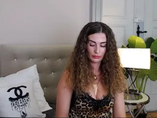 Live sex webcam photo for OneMika #148844666