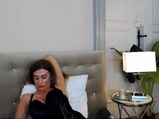 Live sex webcam photo for OneMika #149444530