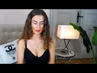 Live sex webcam photo for OneMika #163285943