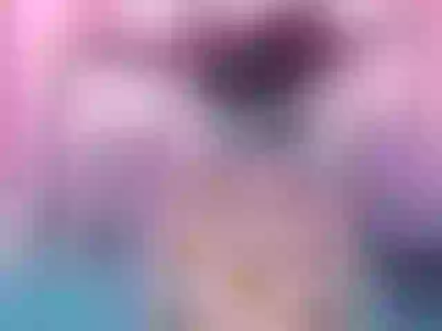 Live sex webcam photo for Onesweetlovee #274252961