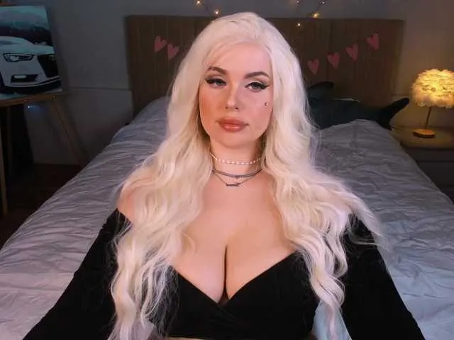 Live sex webcam photo for OnlyKhalessi #290799618