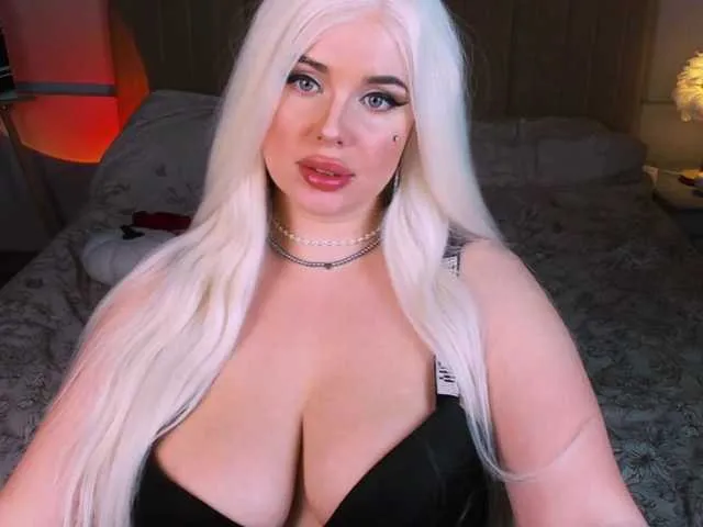 Live sex webcam photo for OnlyKhalessi #291109043
