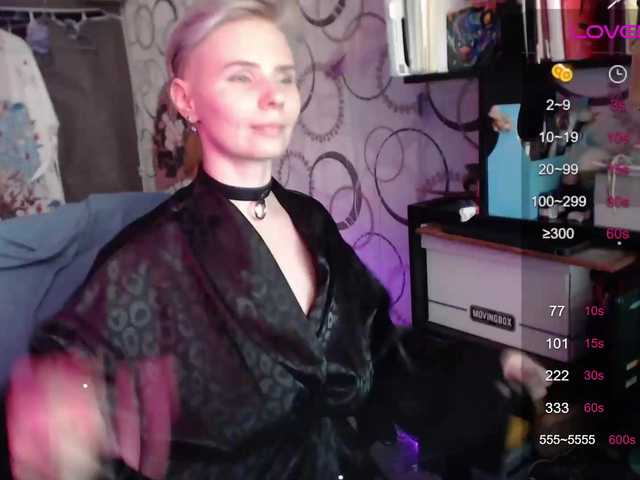 Live sex webcam photo for OnyxFox #277052239