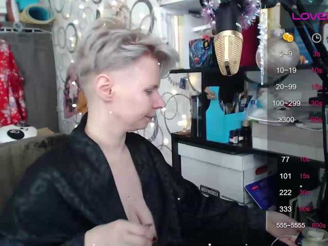 Live sex webcam photo for OnyxFox #277059626