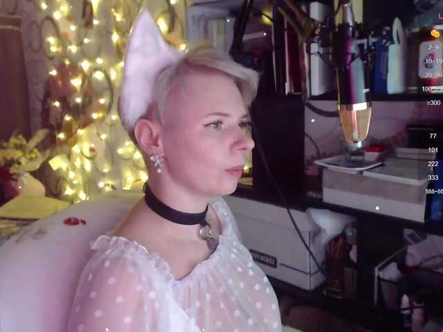 Live sex webcam photo for OnyxFox #277123313