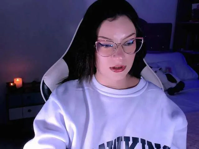 Live sex webcam photo for OphelianaRose #291031936