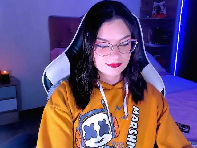 Live sex webcam photo for OphelianaRose #291303575