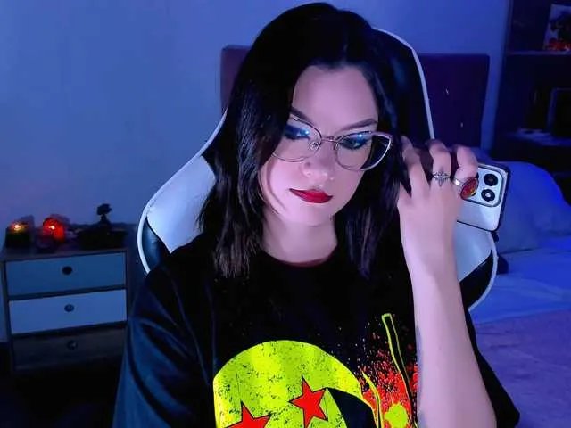 Live sex webcam photo for OphelianaRose #291367868
