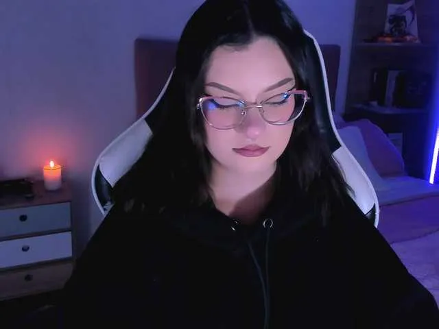 Live sex webcam photo for OphelianaRose #291644870