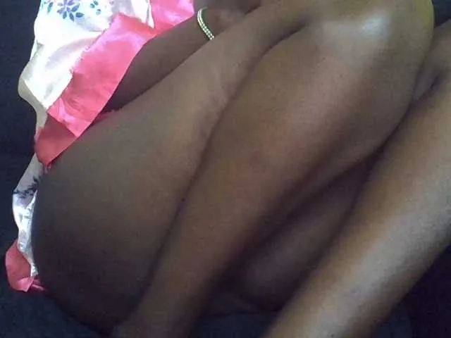 Live sex webcam photo for Orabanks #290954381