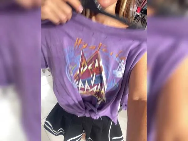 Live sex webcam photo for OrgazMia #275304769