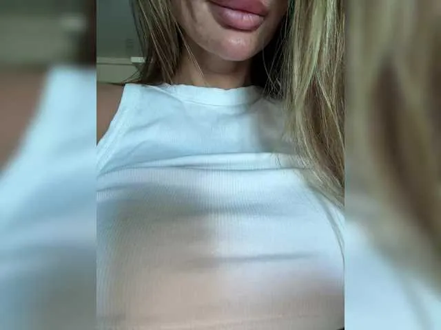 Live sex webcam photo for OrgazMia #291803947