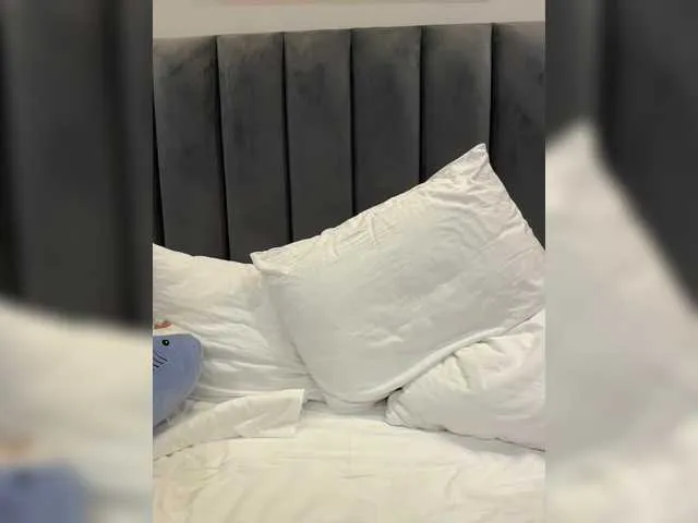 Live sex webcam photo for OrgazMia #291893700