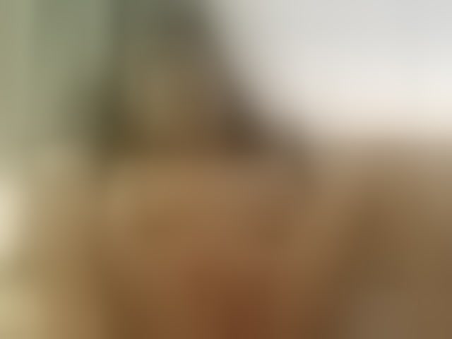 Live sex webcam photo for OrianaWade #294007664