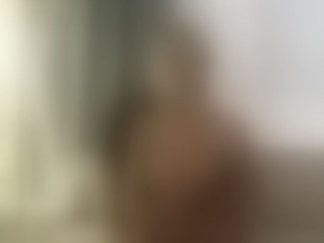 Live sex webcam photo for OrianaWade #294026268