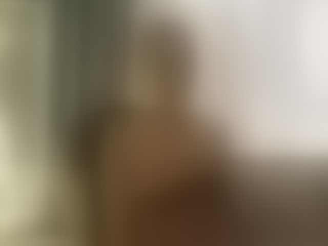 Live sex webcam photo for OrianaWade #294039763