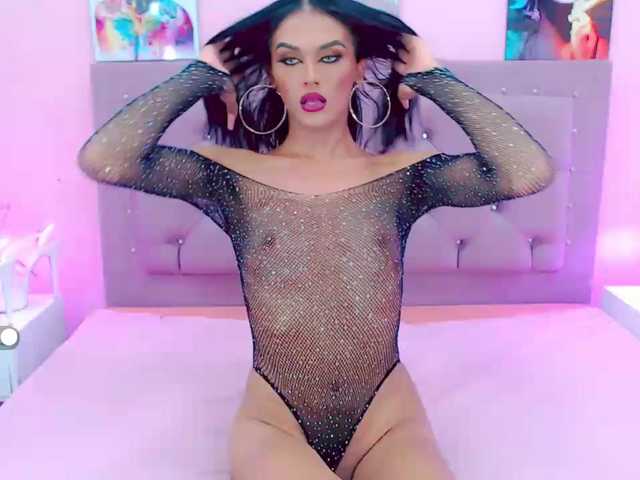 Live sex webcam photo for Orianita #276481968