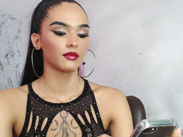 Live sex webcam photo for Orianita #277738348