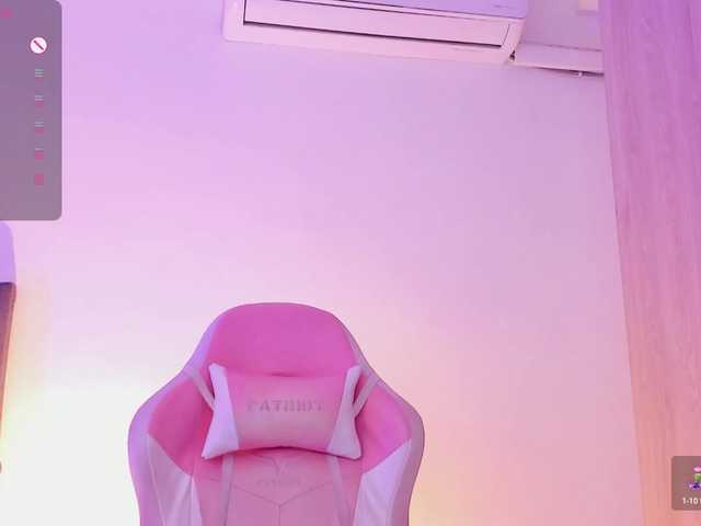 Live sex webcam photo for Orianna-Guzman #292131991