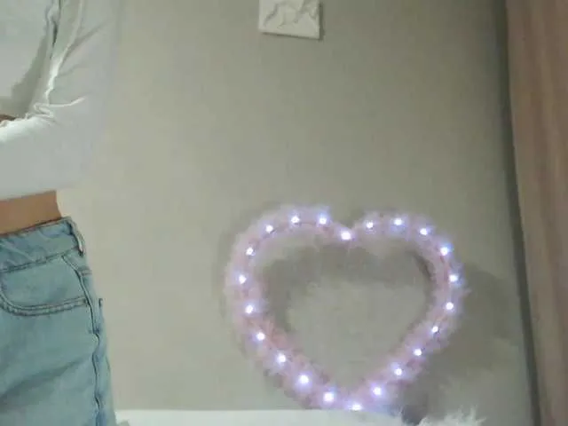 Live sex webcam photo for Oriella #291162379